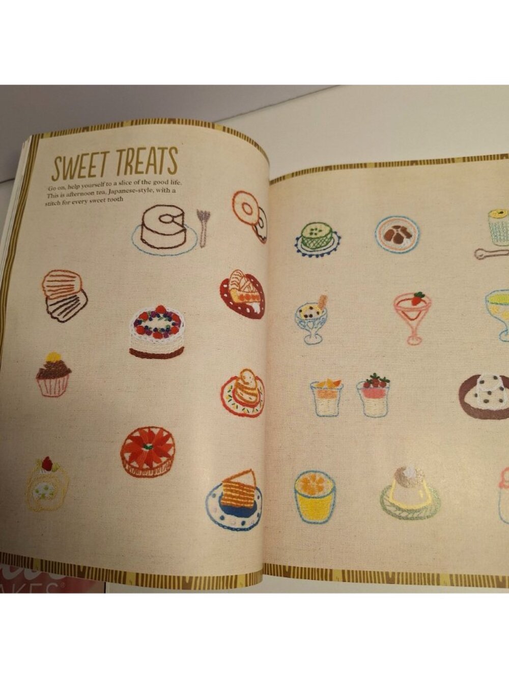 Mollie Makes Issue 14 2012 Magazine Felted Macrons Handmade DIY Projects - Picture 8 of 12